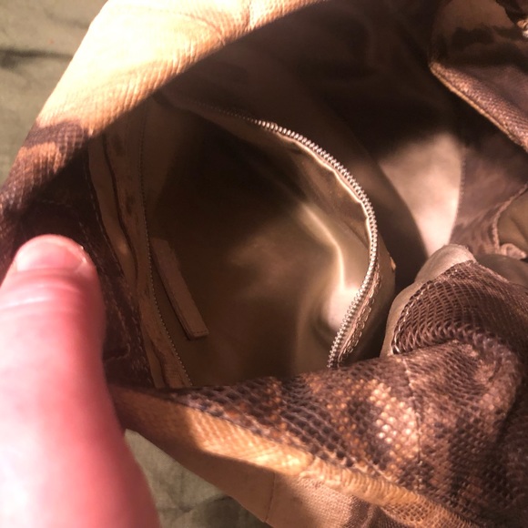๐ด๐คฉ DEVI KROELL DESIGNER PYTHON SNAKESKIN HOBO SHOULDER BAG!๐ - Picture 15 of 17